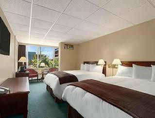 The Brunswick Hotel Complex Parry Sound Exterior foto